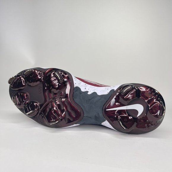 Athletic_Shoes